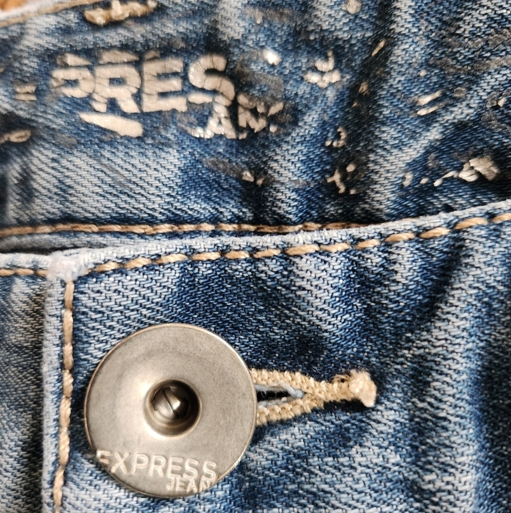 Express Jean Shorts - Picture 7 of 8